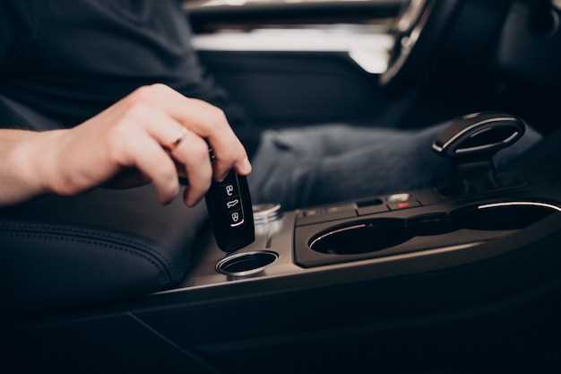 Подготовка автомобиля: отключение аккумулятора и доступ к панели