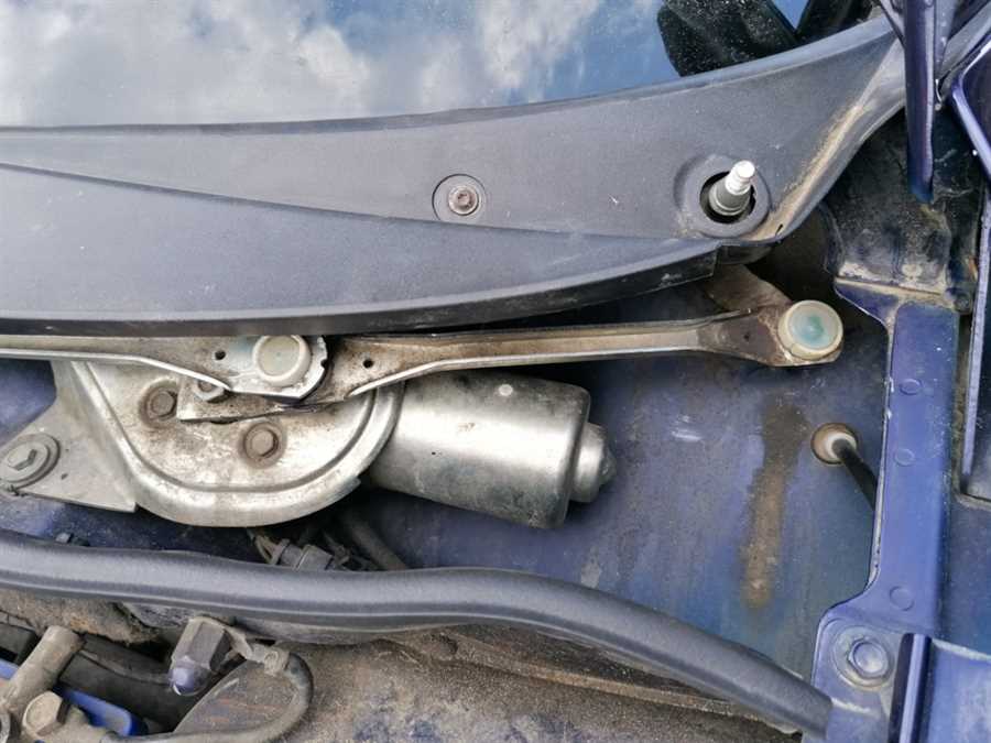 Как заменить трапецию дворников на автомобиле Lada Granta